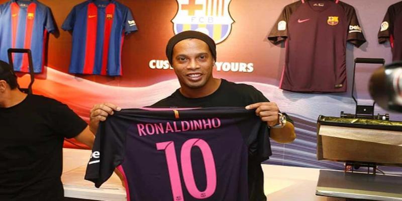 Giới thiệu đôi nét cầu thủ Ronaldinho